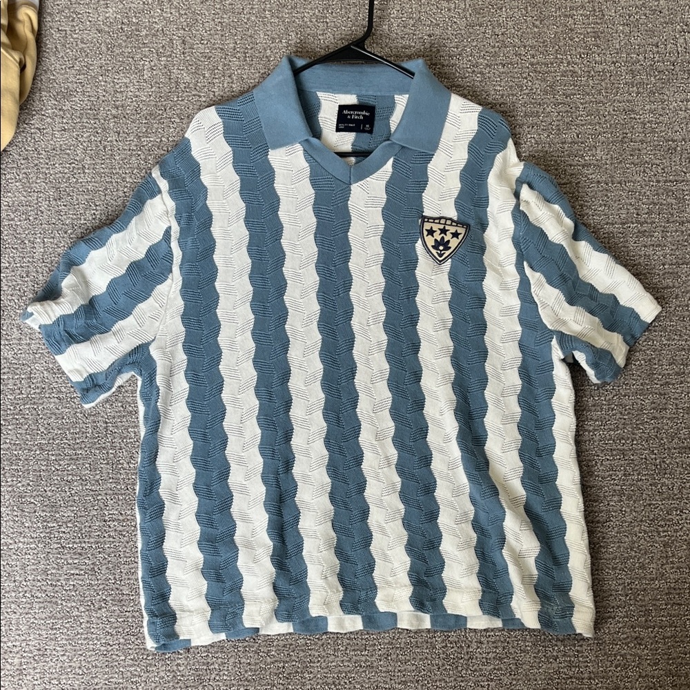 Abercrombie & Fitch Blue and White Striped Polo